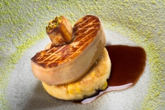 La Bouitte Restaurant René  Maxime Meilleur Escalope de foie gras, galette de mais frais