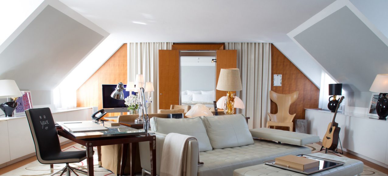 Le-Royal-Monceau-Raffles-Paris-Penthouse-Suite-living-room